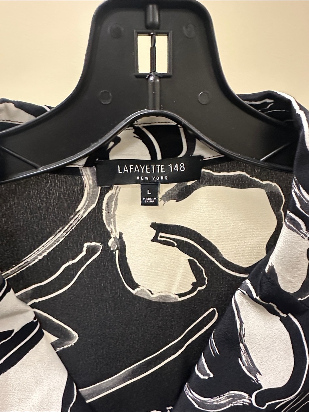 Lafayette 148 New York Black and White Abstract Botanical Button-Down Shirt - Picture 2 of 3